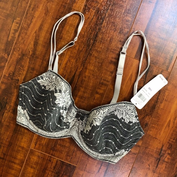 NWT Wacoal Bra Size 34D Embroidered Gray Black